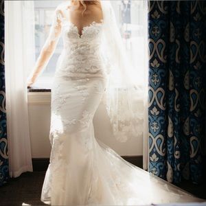 Casablanca Wedding Dress & Vail